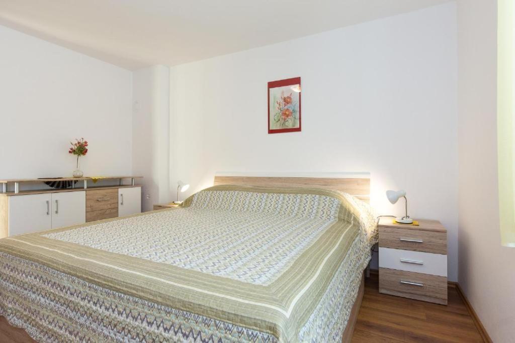 Apartments Hodanic كرك المظهر الخارجي الصورة